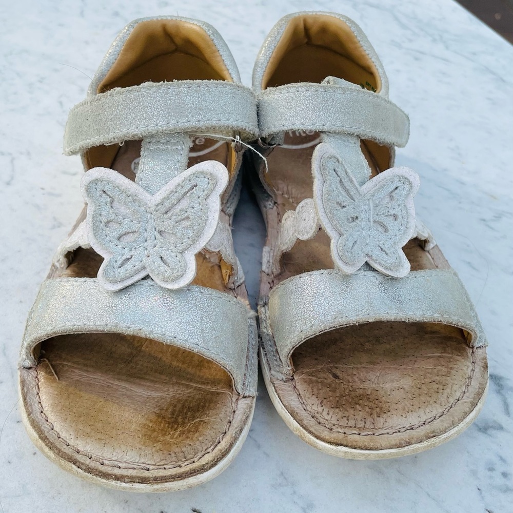 Girls shoes, sandals, Summer, Stride Rite, size 10W, silver, leather